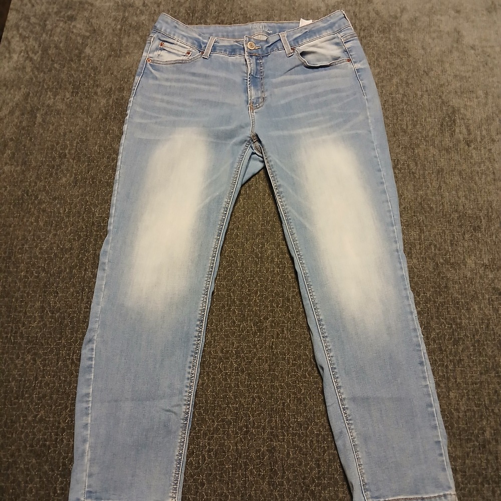 Time and Tru Womens Size 14 Straight Leg Denim Blue Jeans Light Wash Stretch